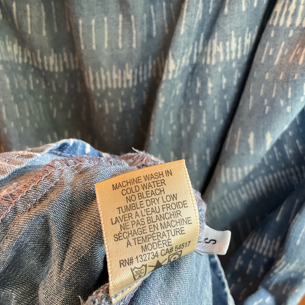 Cloth & Stone Anthropologie Off The Shoulder Denim Chambray Romper Women… - Picture 15 of 15